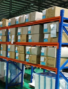 Thi công kệ sắt công nghiệp đa dạng kích thước, phù hợp với mọi không gian  